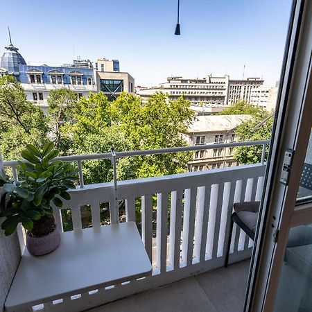 Romana Vibe Elegance In The Heart Of The City Bucharest Luaran gambar